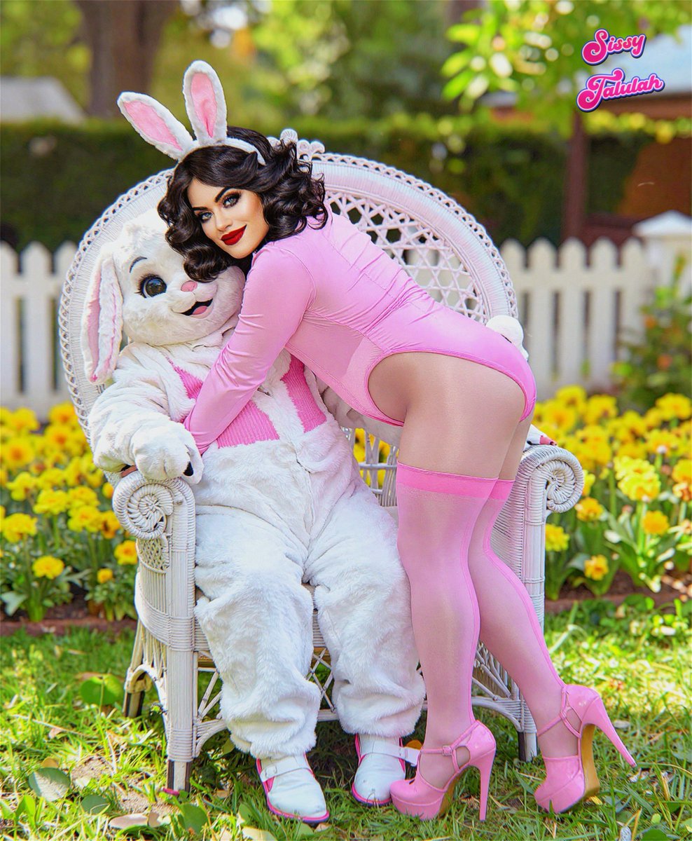 Feliz pascua queridos! 😘😈

#travestis #sissy #crossdresser #pantyhoselovers
