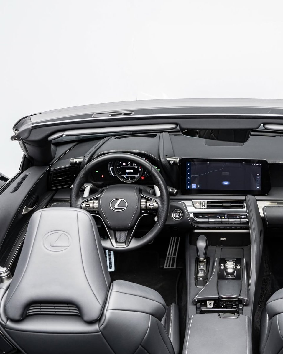 One Billion tweet media