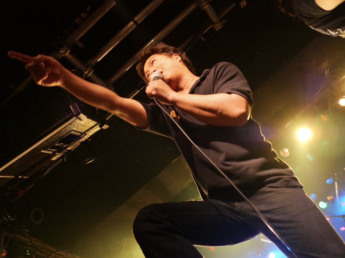 2026年4月5日(日)、下北沢ろくでもない夜、ありがとうございました！！！
Hi-TOUCH Rookiesや集まって下さる皆さまのおかげでこの景色が見られています！
そして何より、アカツキ.を長きに渡ってサポートしてくれているメンバー３人！本当に本当に感謝です！！ありがとう！また会う日まで！！