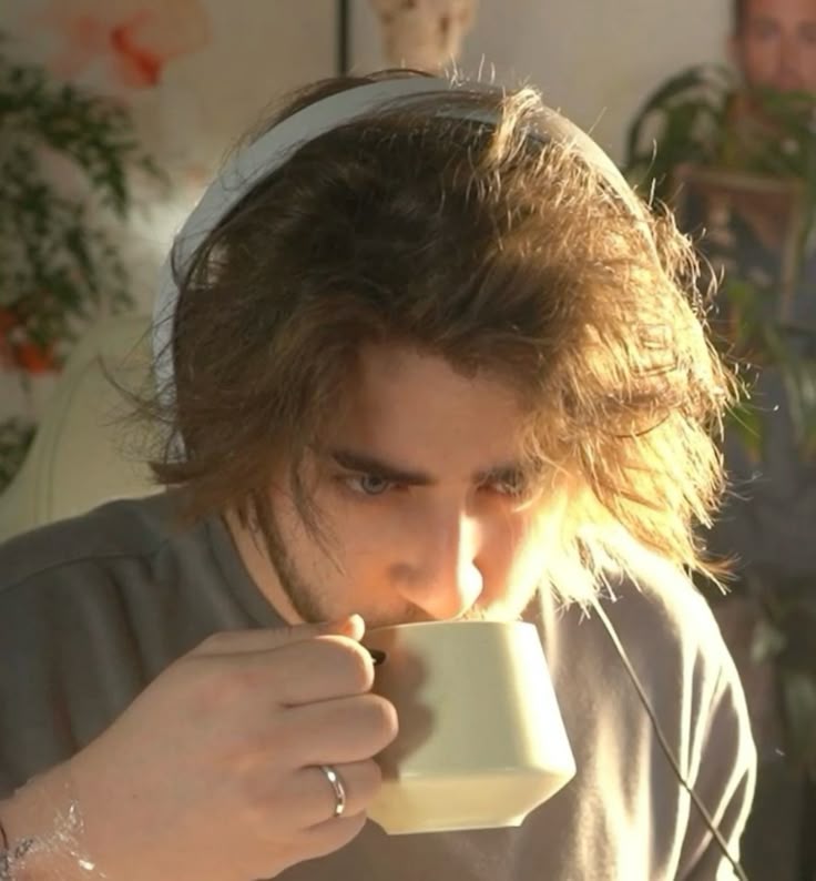 𝐋𝐚𝐧𝐠𝐞. tweet media