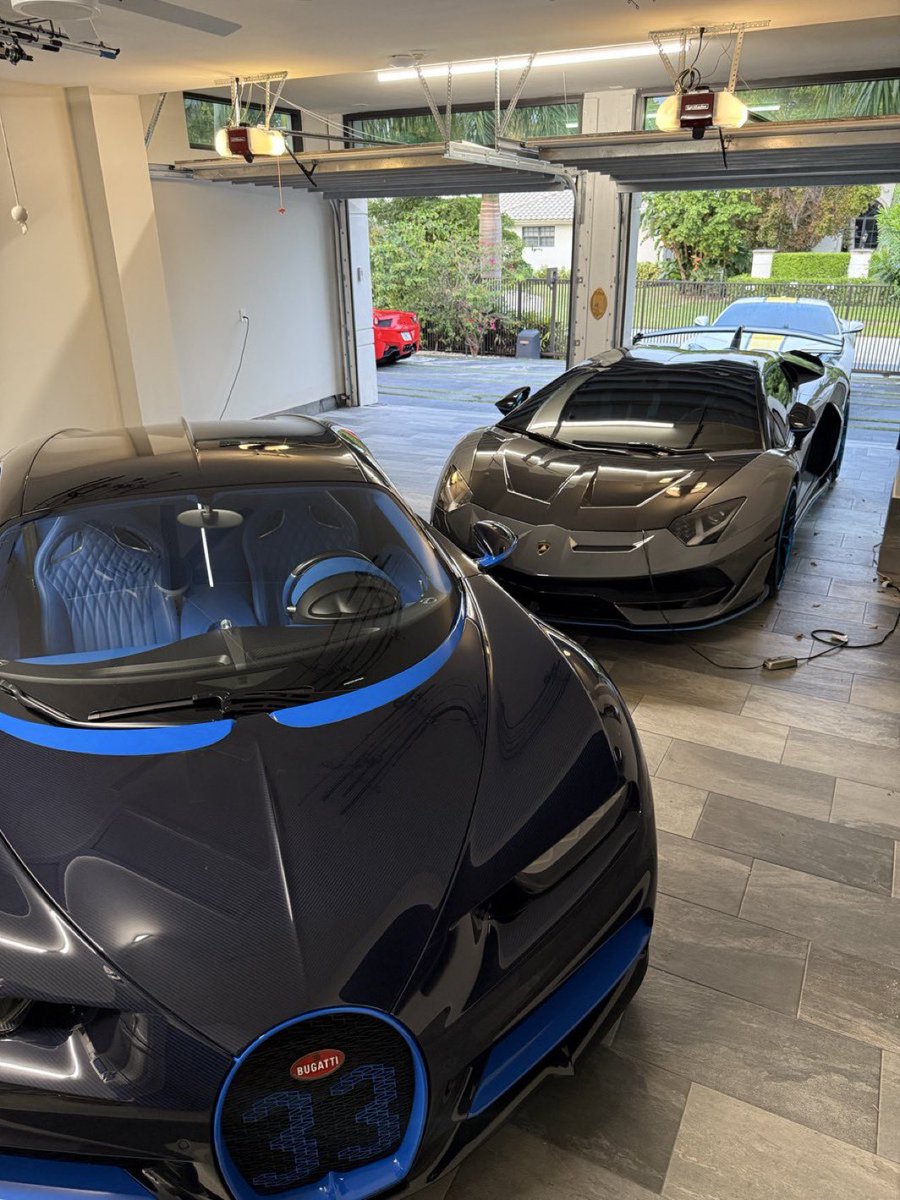 One Billion tweet media