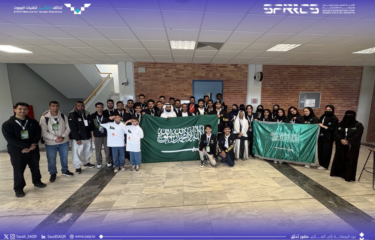 “بسواعد أبنائه، سيفاجئ هذا الوطن العالم من جديد” — سمو ولي العهد محمد بن سلمان 🇸🇦

في مشاركة مميزة للوفد السعودي في أولمبياد رياضات الروبوت العالمي MRC انطلقت الفرق السعودية في عدد من المسارات، بمشاركة متنوعة من الجامعات والمدارس المتأهلة من التصفيات المحلية لبطولة صقر للروبوت.