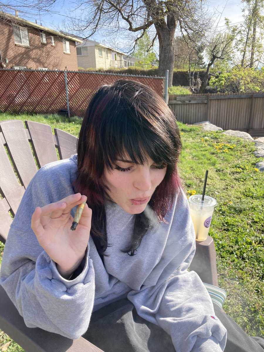 wife bladee tweet media