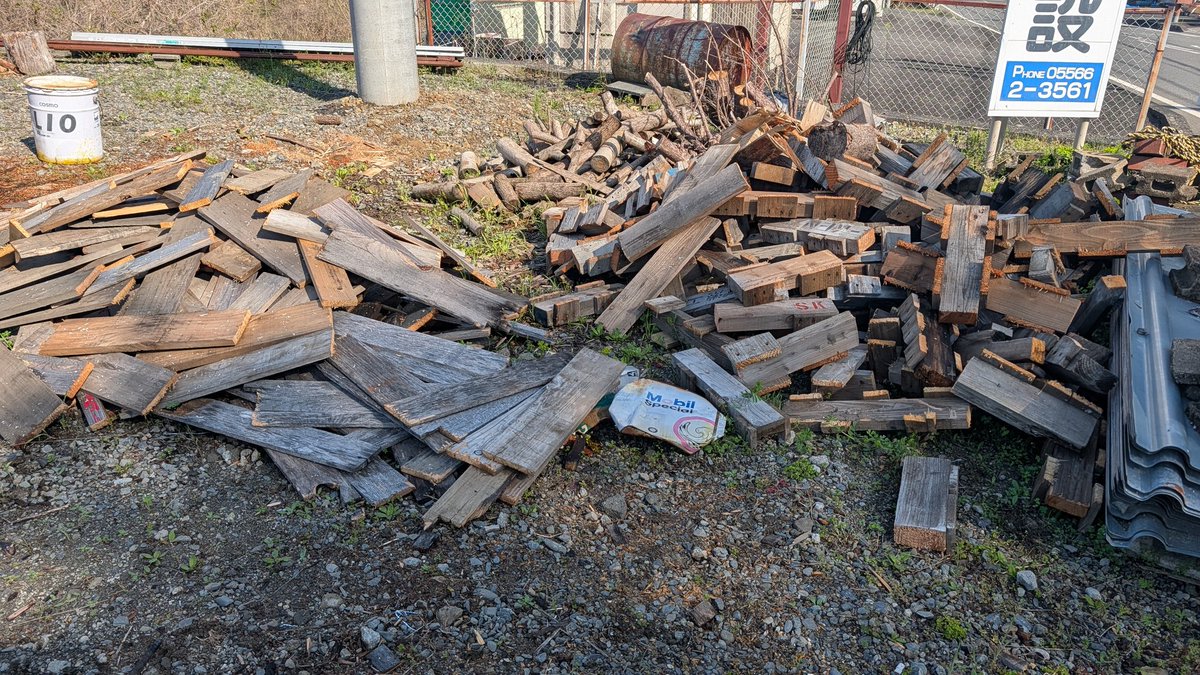 つよぽん　AI加工女子キャンパー（犬連れ） tweet media