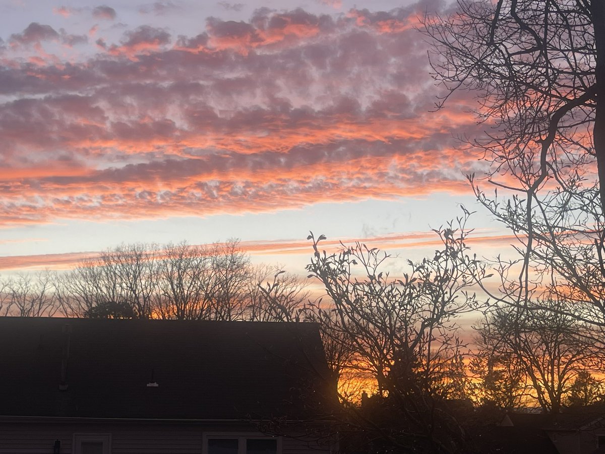 What a beautiful end to a glorious Easter!! despite how our president decided to address this day!