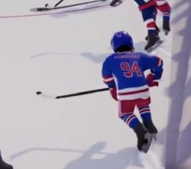 e - claud tweet media