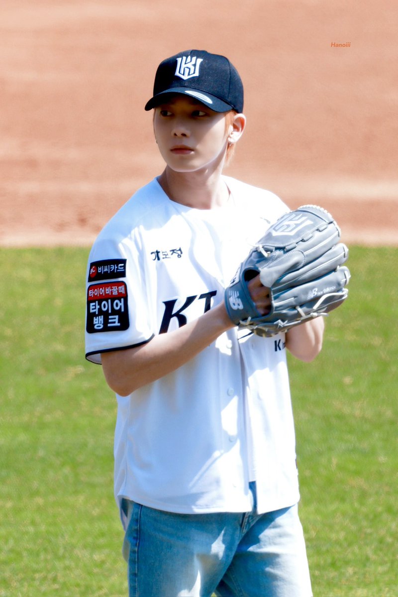 yue loves ghost girl tweet media