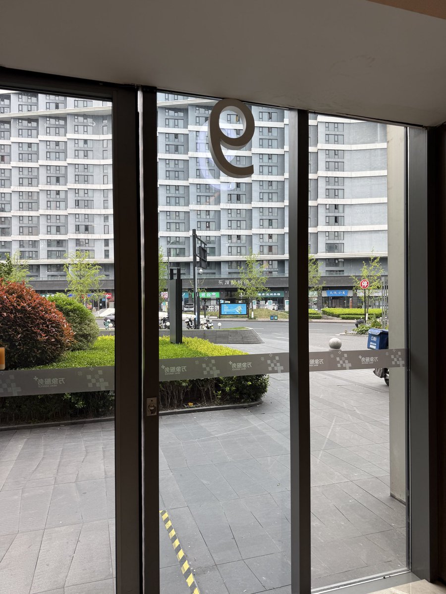 互相玩耍 tweet media