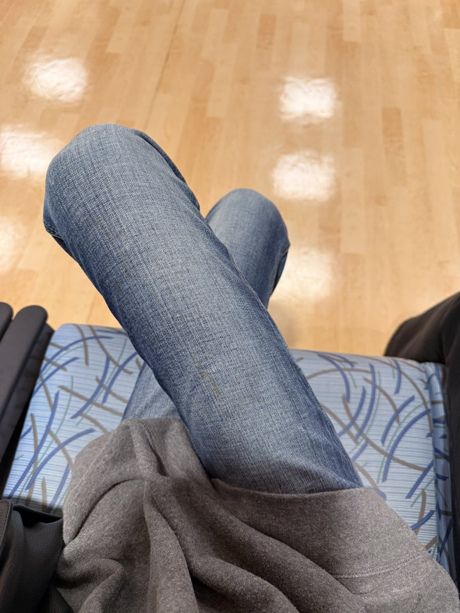 blair 🩰 anorexic april {-10 pounds} tweet media