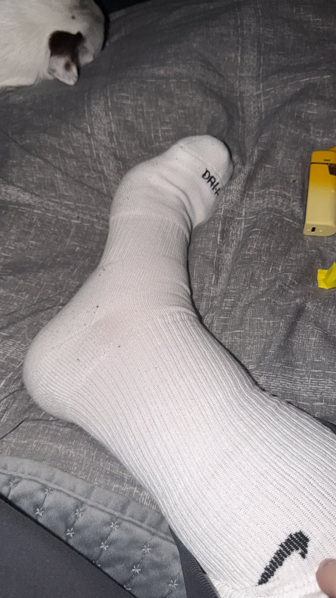 Nikesockking's tweet photo. Sweaty white hockey socks #icehockey #Nikesocks #SweatyFeet https://t.co/Rww55qfiYV