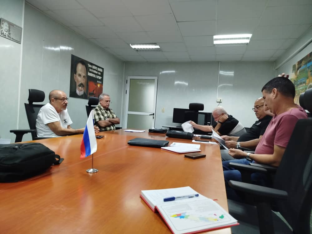 Ministerio de Industrias de Cuba tweet media