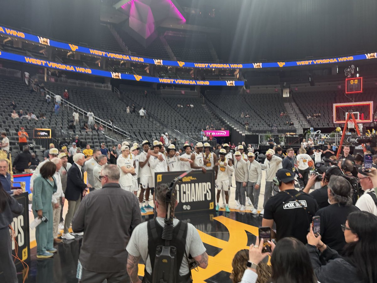 Wren Baker tweet media