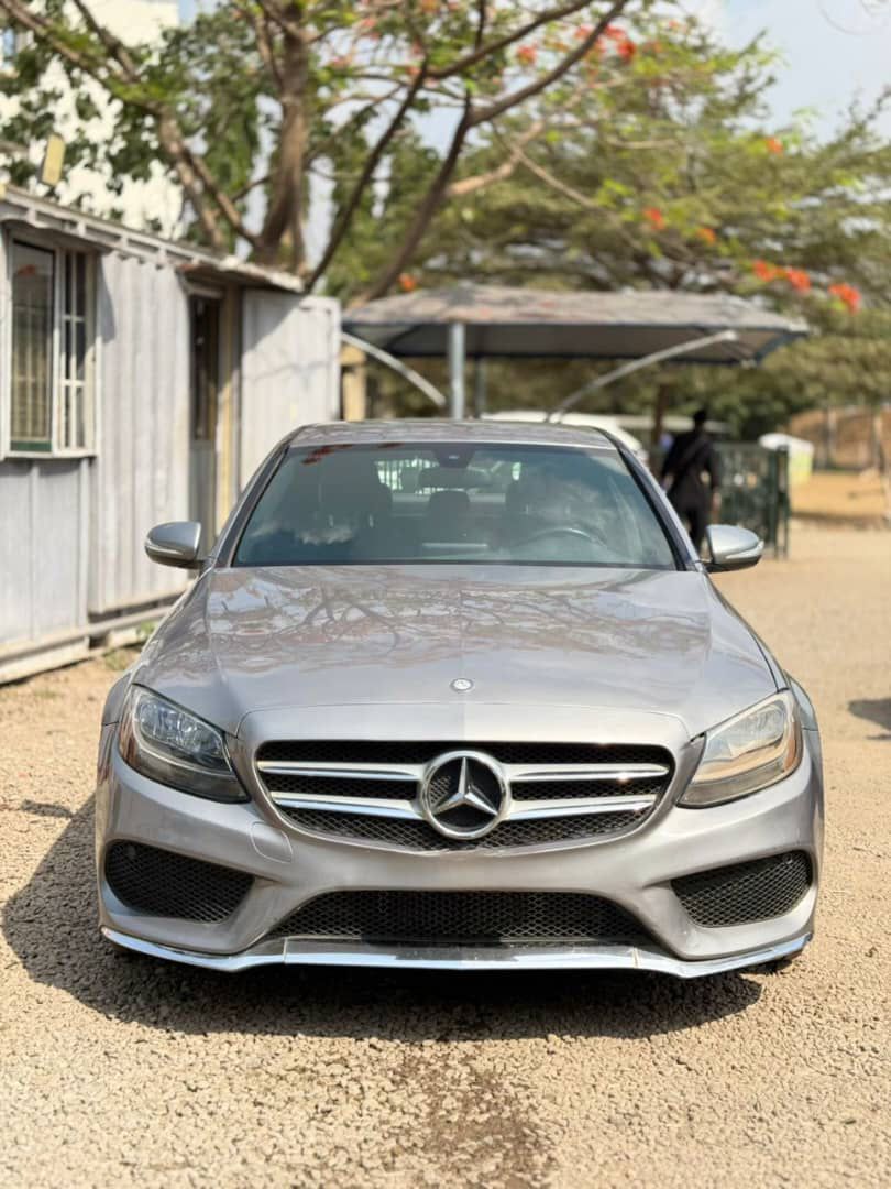 StarAlobama's tweet photo. ⚡️⚡️⚡️⚡️ distress distress Neatly used mercedes benz c300 2015 with original custom duty,keyless entry,heads up display going for just 15.5m

NO, 08147632363 https://t.co/6yuQ43NCZC