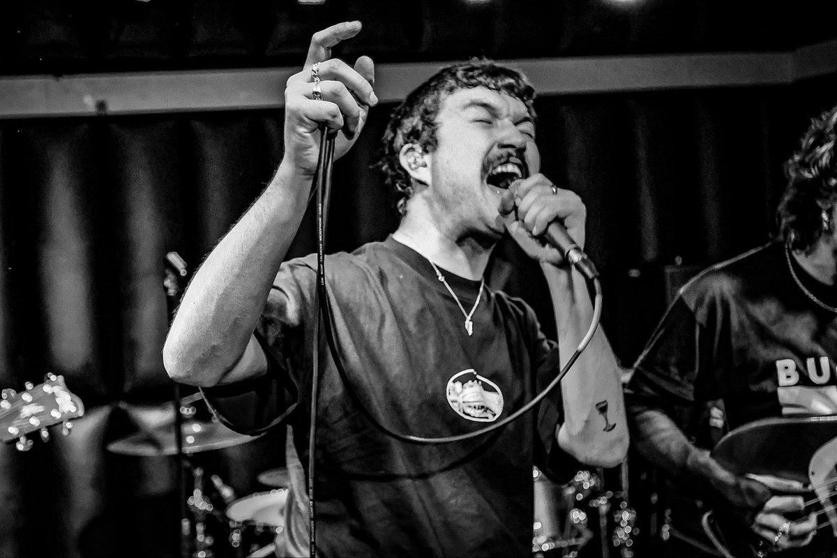 ourkid001's tweet photo. @gurriersband at the @SodaBarSD on the first night of their first US headline tour #gurriers https://t.co/rR9KFxqDPy