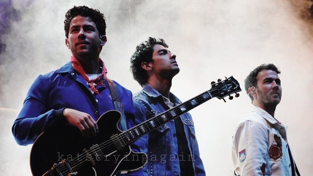 teamjonasargtw's tweet photo. 🪩 JONAS FEST — SABADO 2 DE MAYO (CABA)

👉 Mañana arrancamos con la preventa para la Jonas Fest en colaboración con Fiesta Fandom!

🔥 INFO DE LA FIESTA: Será el Sábado 2/5 desde las 23hs hasta las 6am (aprox) en Club Dorado (Hipólito Yrigoyen 951, CABA) + (continua) https://t.co/TDqtEMTpBf