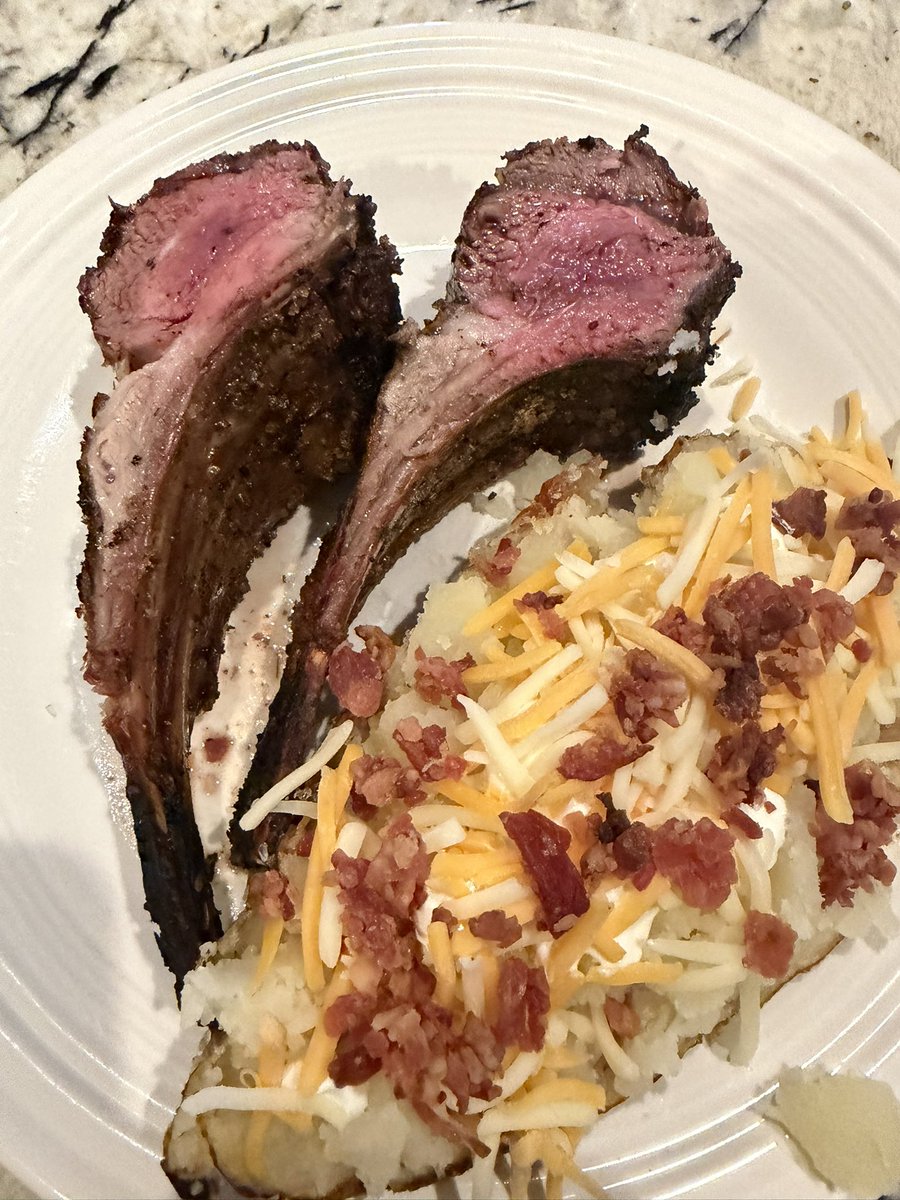 CoachWCompton's tweet photo. Rack of lamb for Sunday dinner! #CoachCanCook https://t.co/yhKvVI70M0