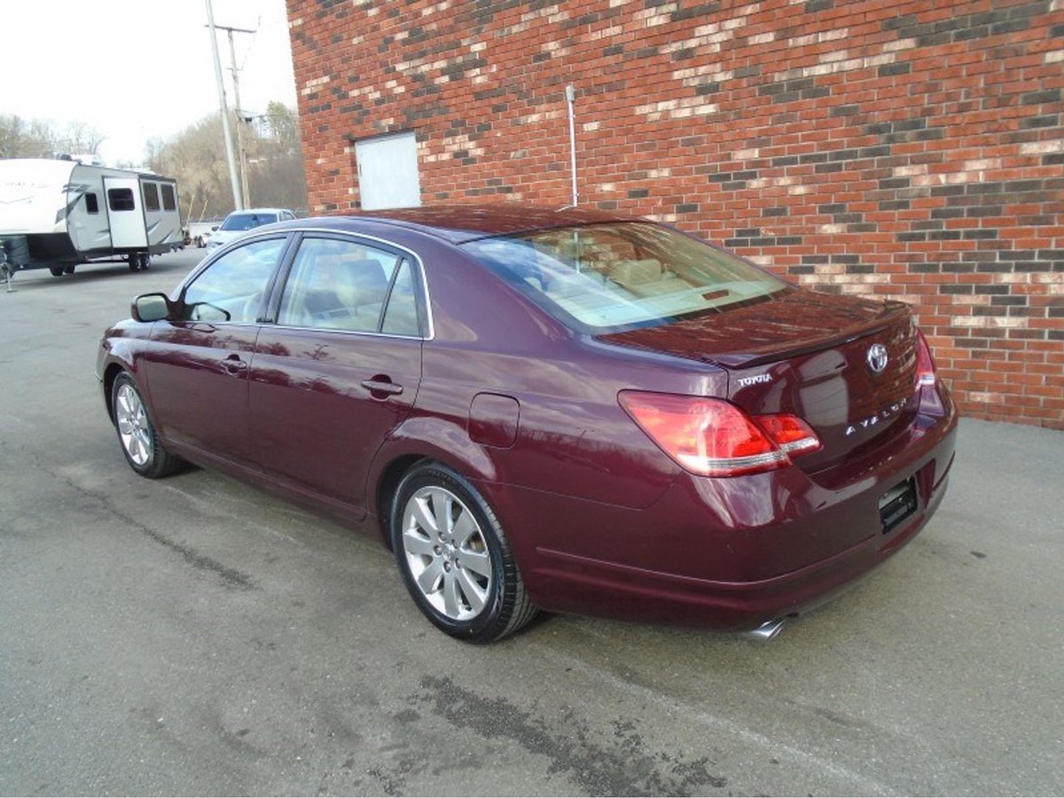 PerrinePhi89952's tweet image. 2006 TOYOTA AVALON   Check out our new inventory:  glo3d.net/r/mQyAniwu_v Discover the elegance of the 2006 TOYOTA AVALON. With its luxurious interior and smooth performance, every drive transforms