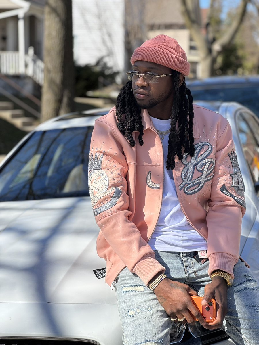 JayGuddy's tweet image. #real #men #wear #pink 🩷
