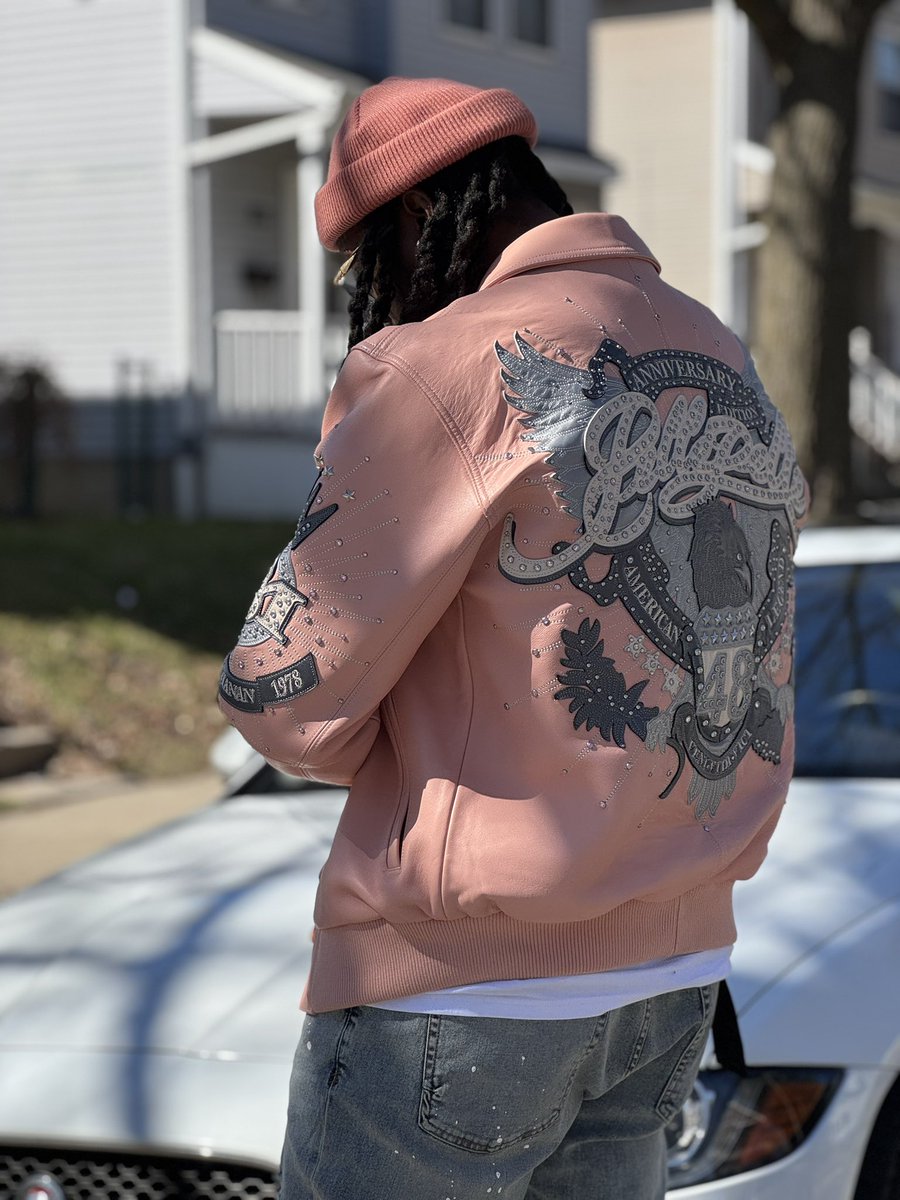 JayGuddy's tweet image. #real #men #wear #pink 🩷