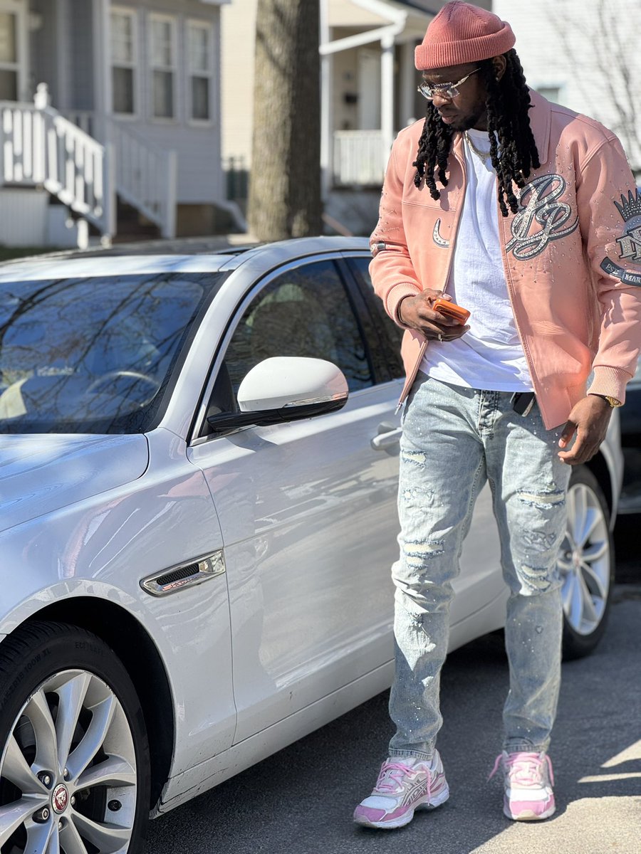 JayGuddy's tweet image. #real #men #wear #pink 🩷