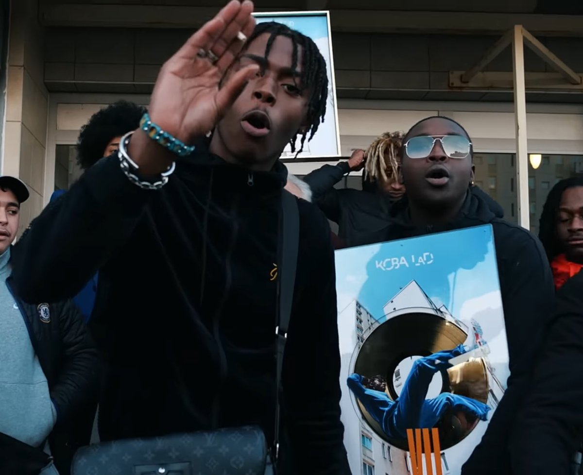 Ωmegga(French C.E.O des metisses) tweet media