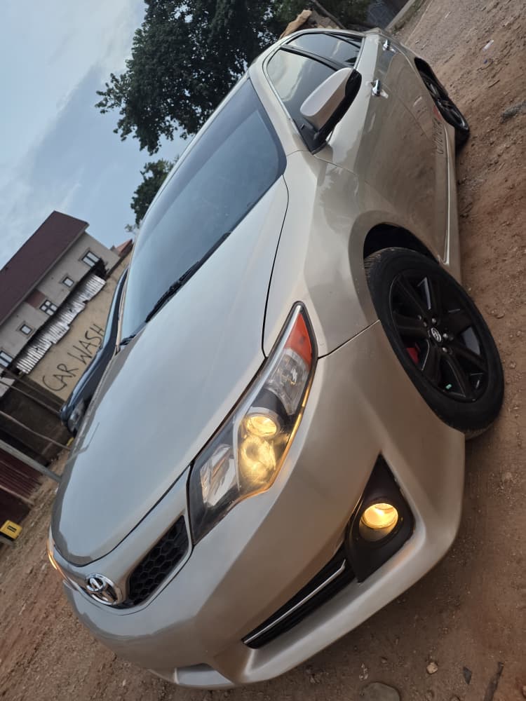 StarAlobama's tweet photo. 🔥DISTRESS ALERT ⚠️ 📢 Belgium Standard Toyota Camry 2013 model with untampered engine and gear Ac chilling well Buy and drive absolutely nothing to fix 

Just 9.2m
NO,08147632363 https://t.co/m0Ry2ZNc82