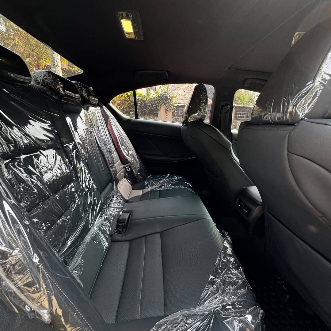 StarAlobama's tweet photo. Foreign used 2023 Lexus IS350 Fsport 
Fullest option with original custom duty……
⭕keyless entry
⭕leather seat 
⭕ Sun-roof 
⭕Reverse camera 
⭕Duty✅
⭕6 cylinder engine 
💲Price:N67.5m
NO,08147632363 https://t.co/MQwXboRPSA