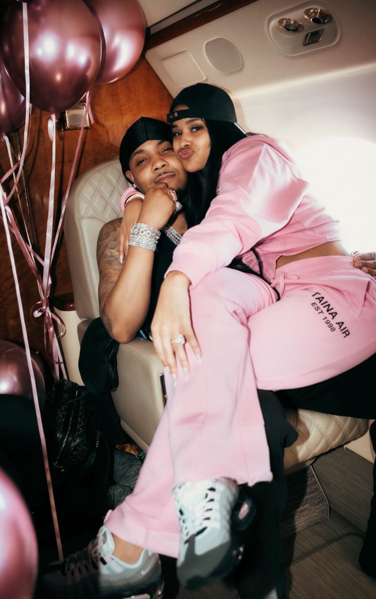 Bodega Baddie tweet media