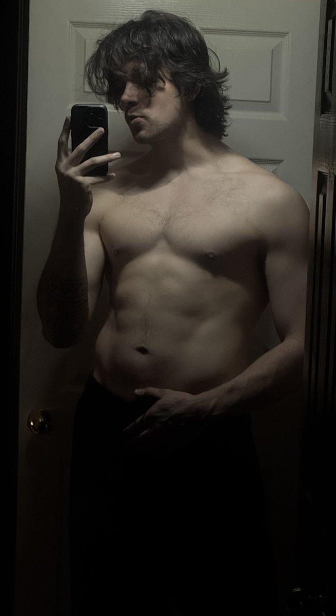 Forgot I had a twitter and I got abs