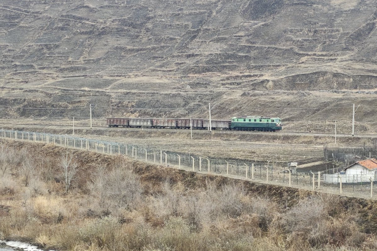 放浪鉄道 tweet media