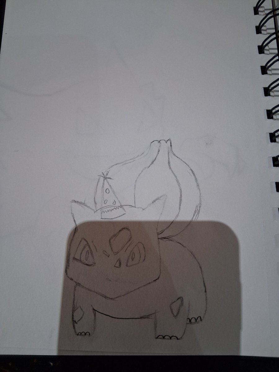 I did some random sketches while bored at work with non mechanical pencils for once~