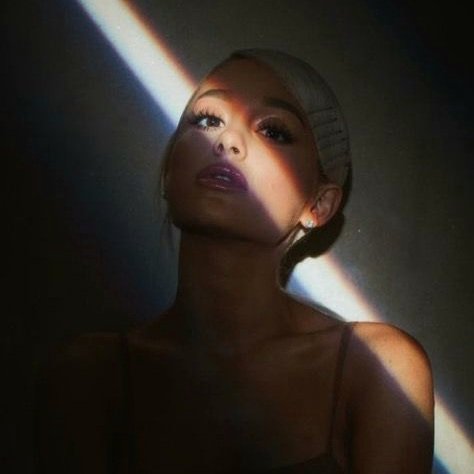 𝙫𝙖𝙡𝙚𝙣𝙘𝙞𝙖 tweet media