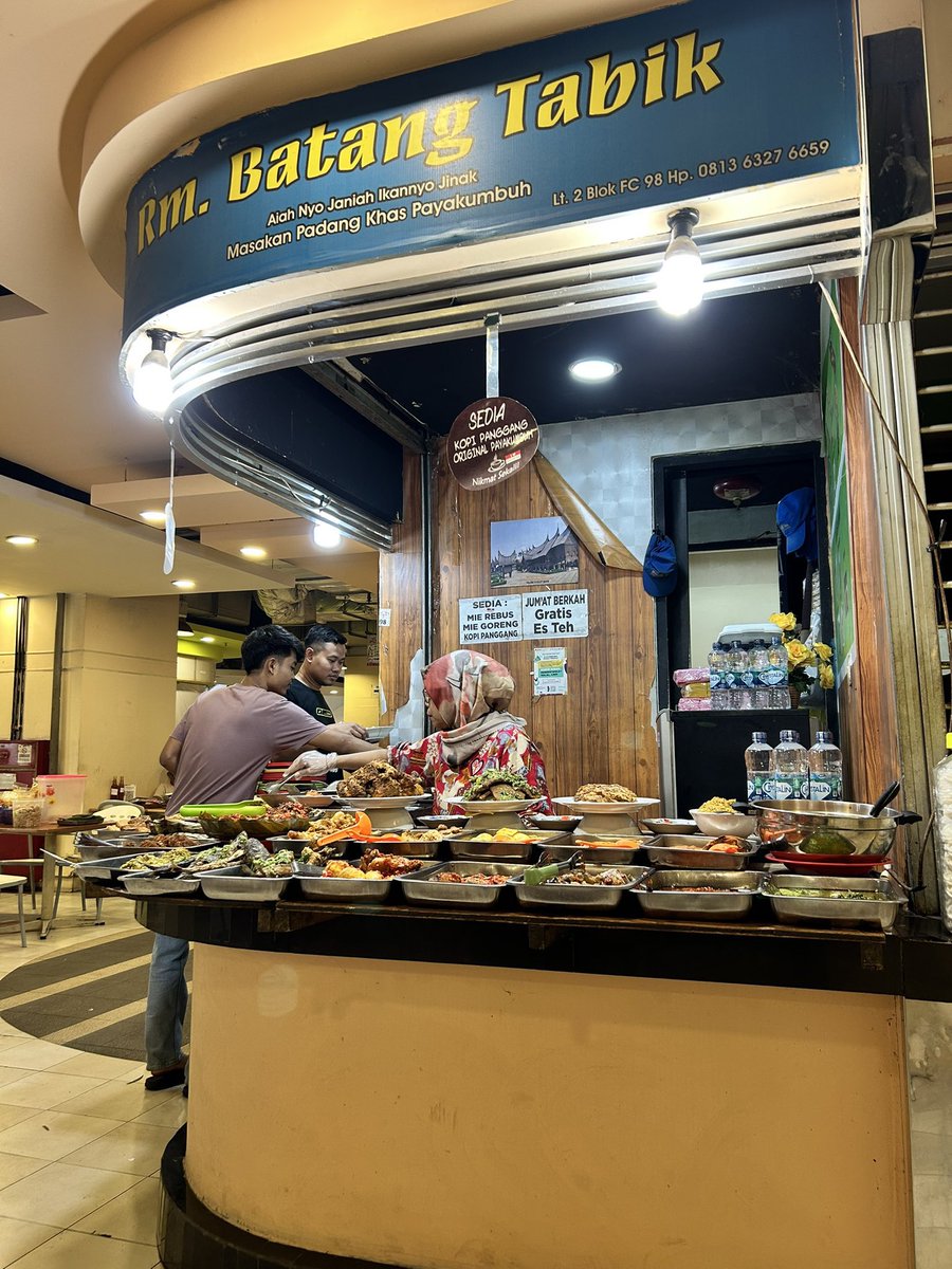 irbahsalss tweet media