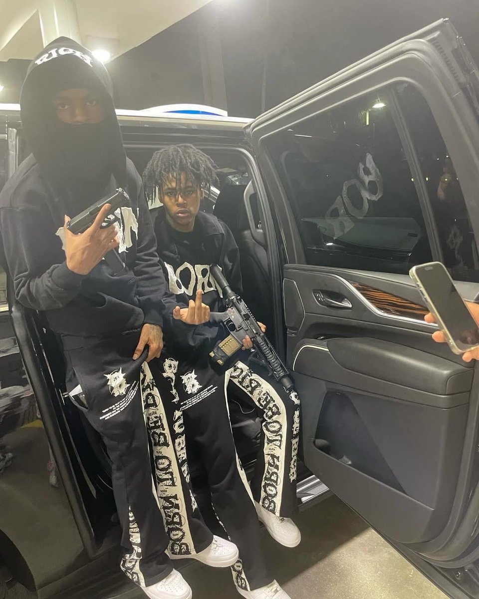 J A H🩸 tweet media