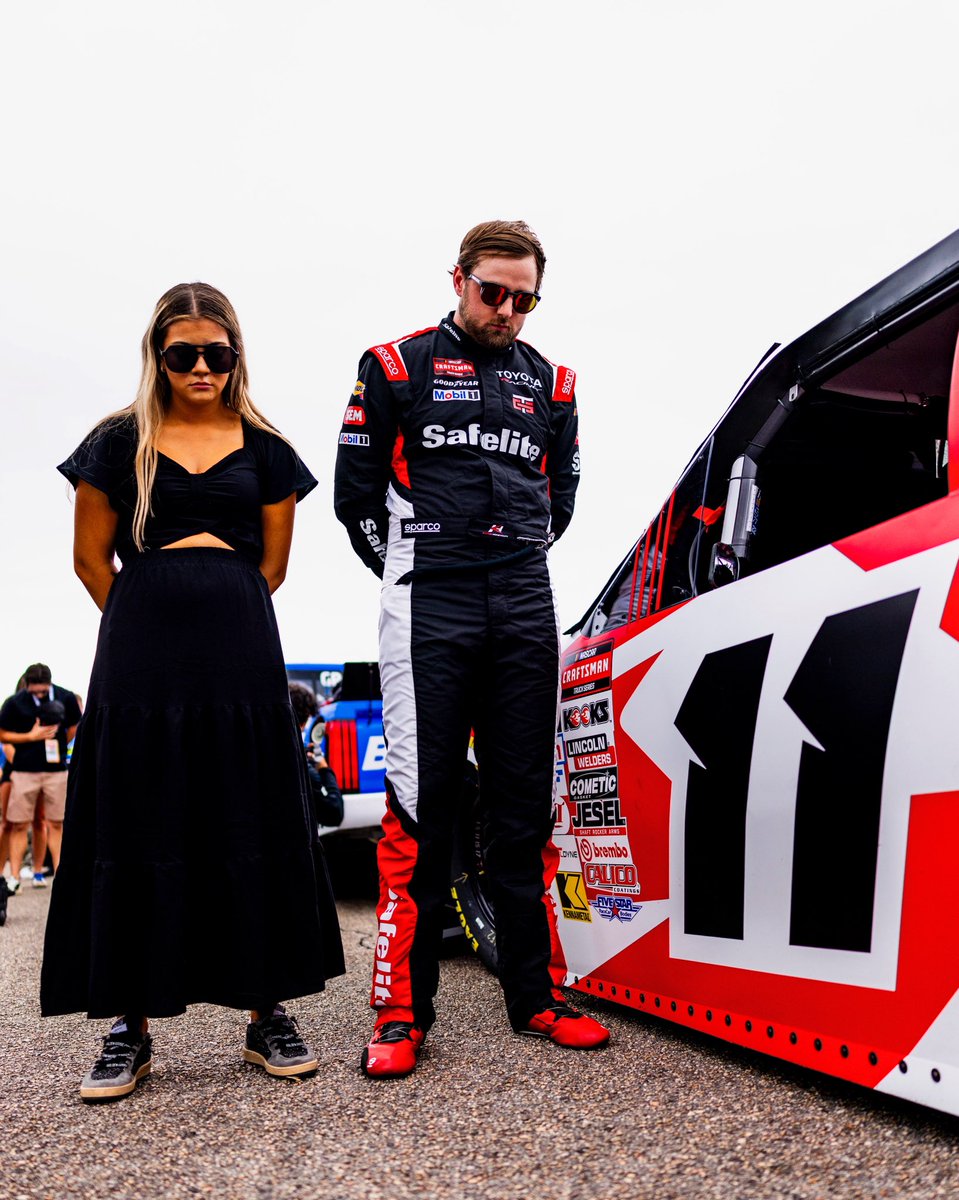 Happy Easter everyone!✝️