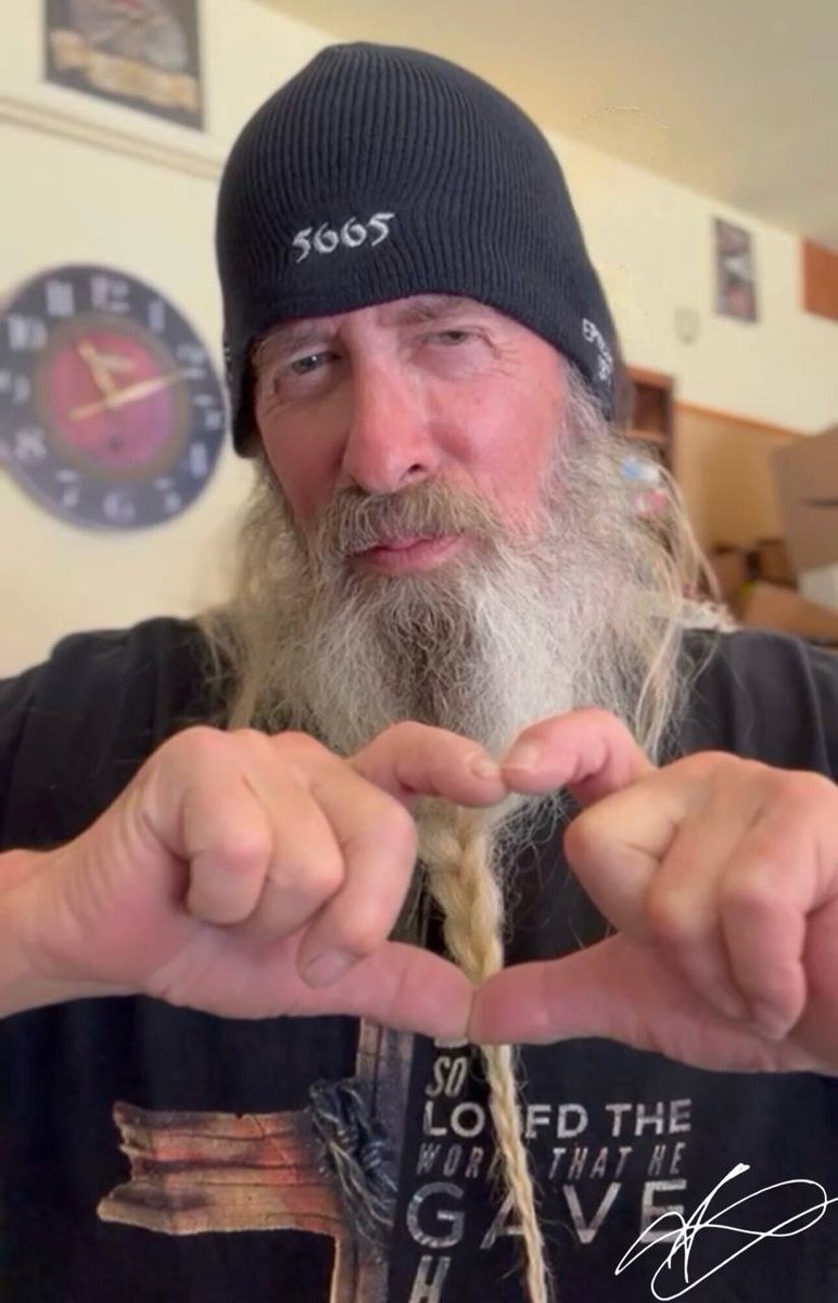 Axel Vasa tweet media