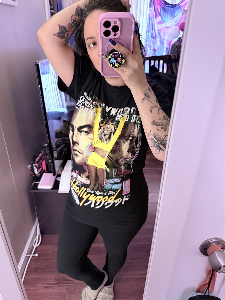 Angelina tweet media