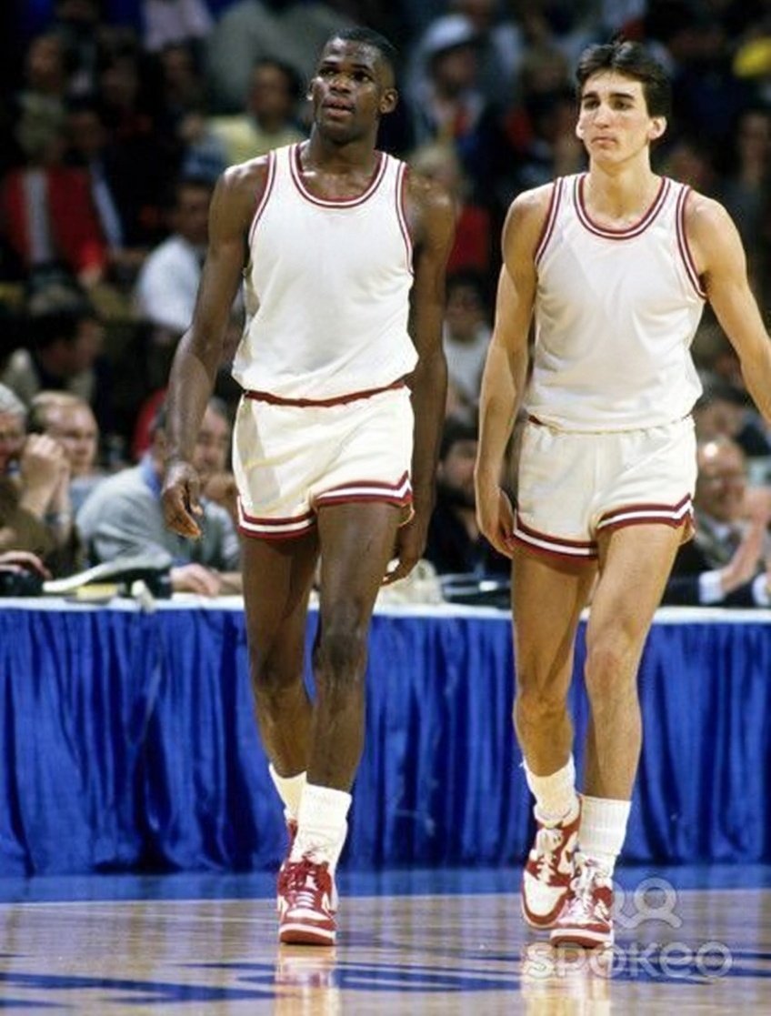 FB_Helmet_Guy tweet media