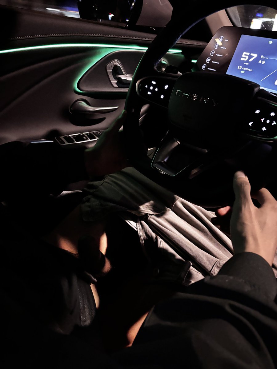 大白鲸 tweet media