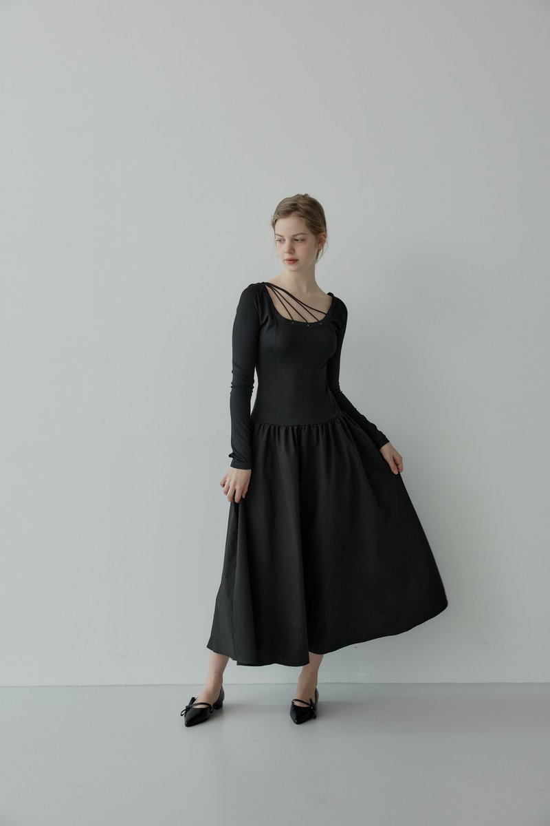 HYBERNAT_'s tweet image. 스트링 웨이스트 스티치 롱 원피스 - 블랙

#hybernat #하이버넷 #더블유컨셉 #네이버
빌보드 200 연속 1위 새우튀김 행운의 장소 제작발표회 보검 매직컬 천둥소리 네이버 연예