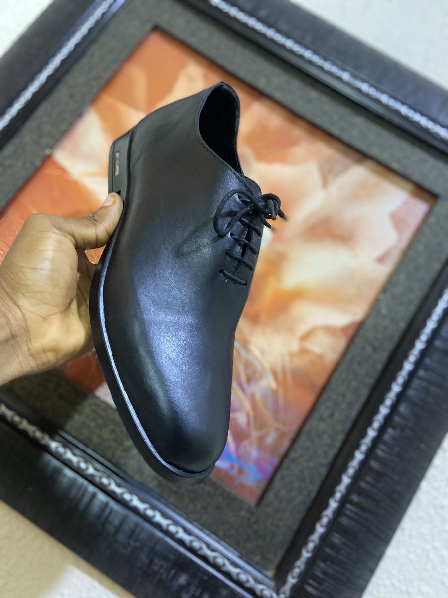 👞 The Shoe Hub💤♈ tweet media