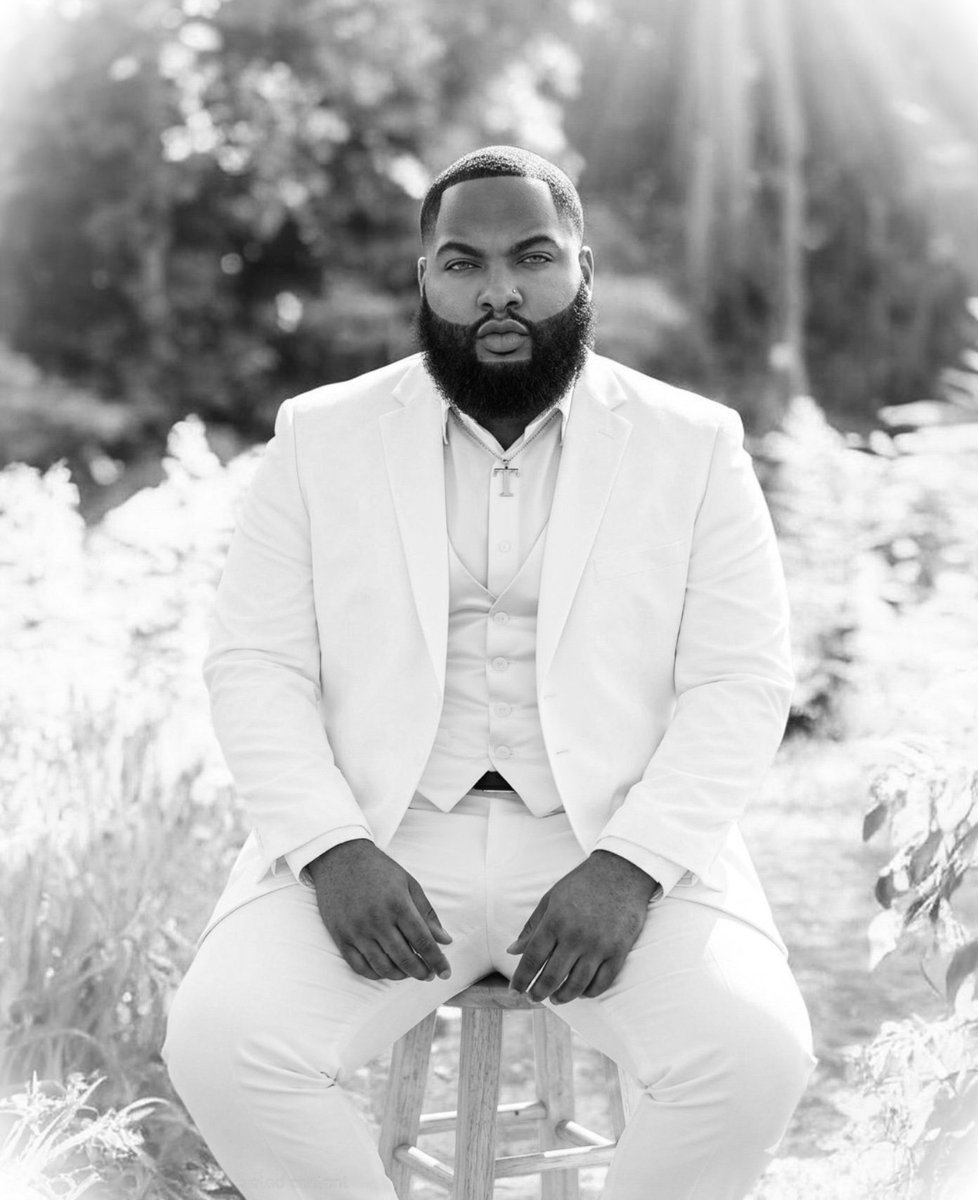 TrivetteT's tweet photo. For nothing good have I
Whereby Thy grace to claim,
I'll wash my garments white
In the blood of Calv'ry's Lamb.
Jesus paid it all, all to Him I owe;
Sin had left a crimson stain,
He washed it white as snow.

HE IS RISEN 🤍🙏🏾🕊 RESURRECTION SUNDAY
#Easter #ResurrectionSunday #King https://t.co/c3Q6zalCaD