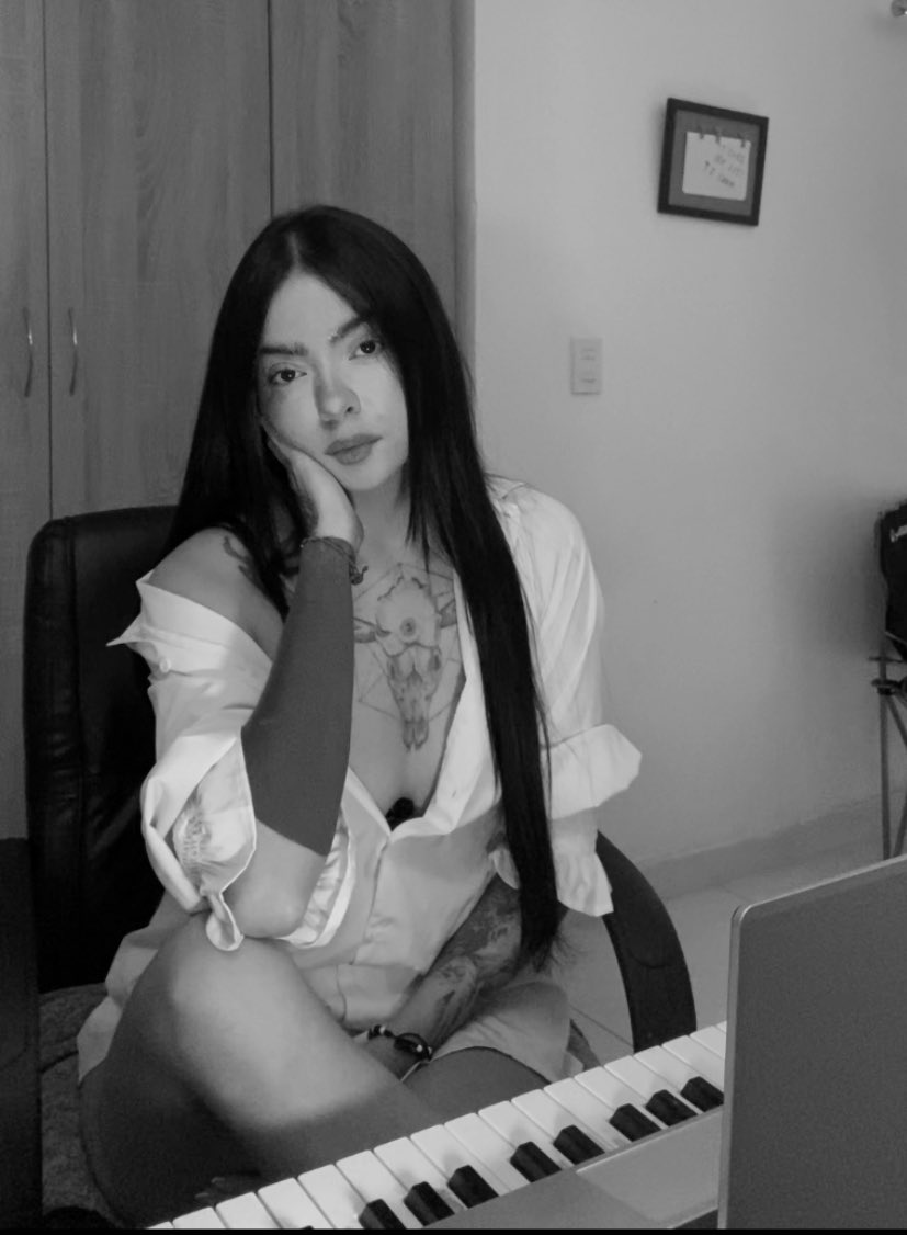 Se llama Lola. tweet media