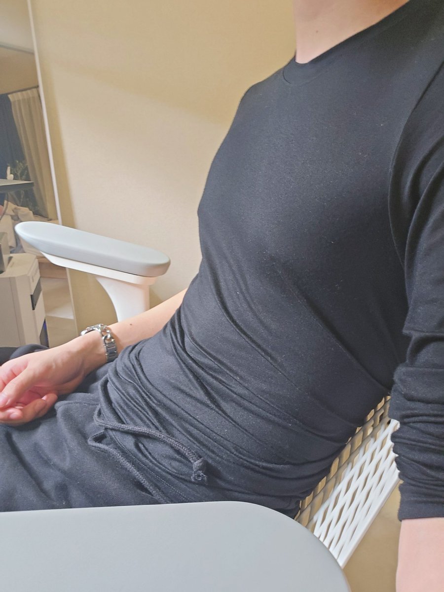 ひろ😔 tweet media