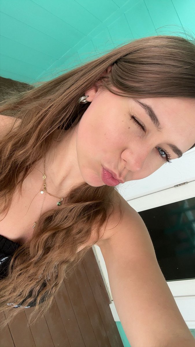 hoodiestealer's tweet image. Happy Easter! 🐣🐰 #eastersunday