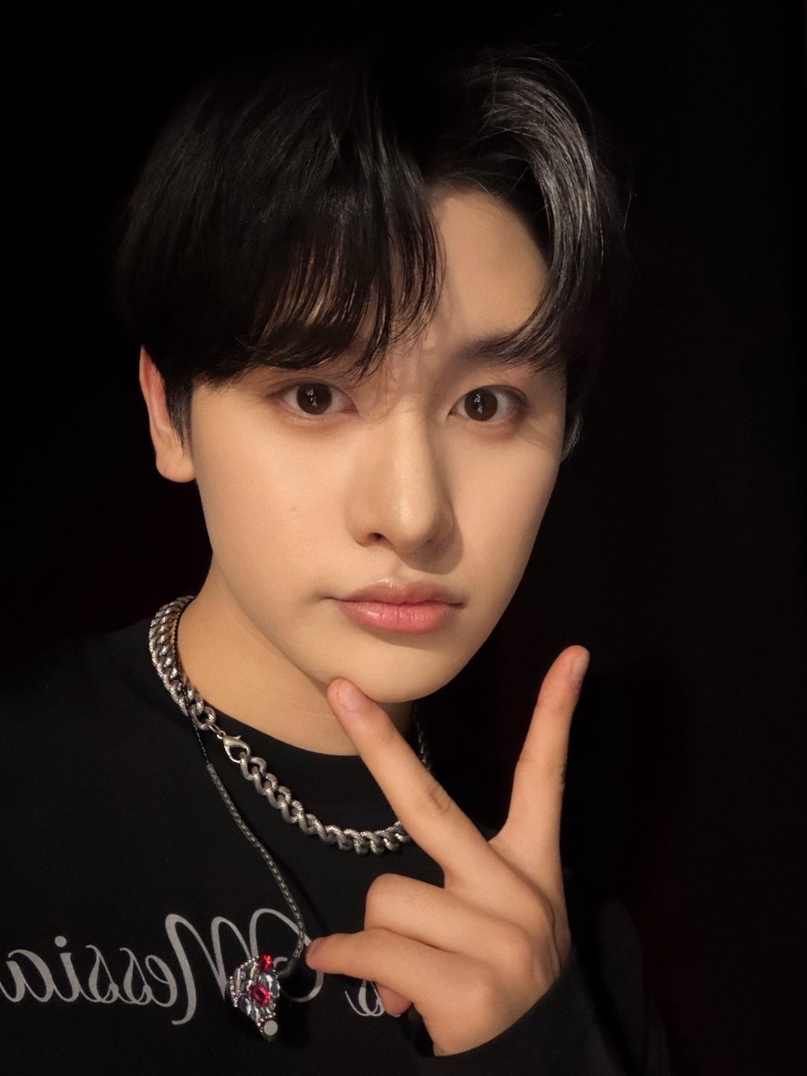 TRENDZ (트렌드지) tweet media