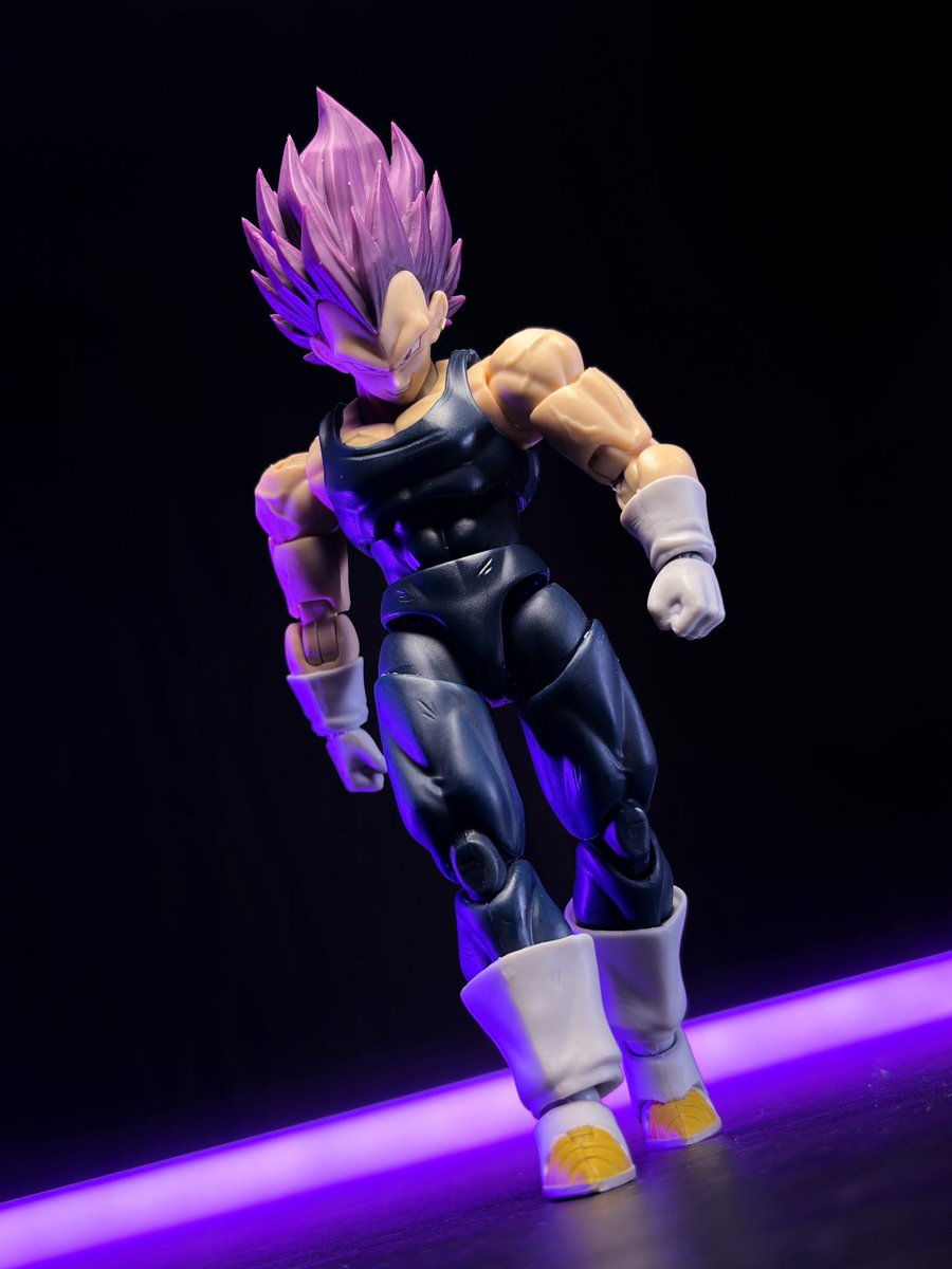 Furakusu tweet media