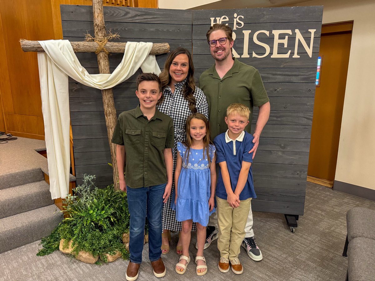 blakeappleby's tweet photo. Happy Easter! https://t.co/Ji2YUrwXzC