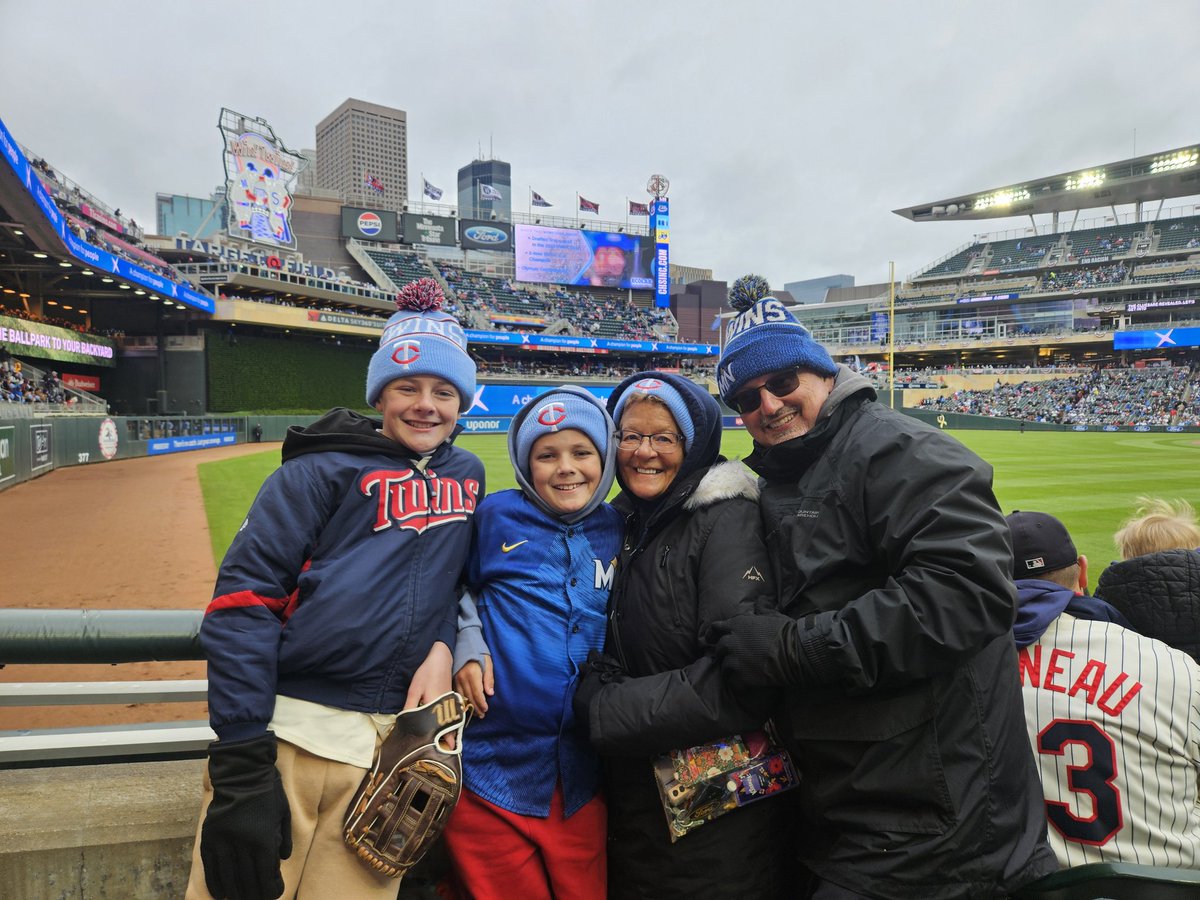 quasarcoach's tweet image. The kind of weekend grandpa dreams about.
Season opener on Friday.
AAU basketball on Saturday.
Everyone together for Easter Sunday.
My heart is full!
#Easter2026
#Grandkids
#FamilyFirst