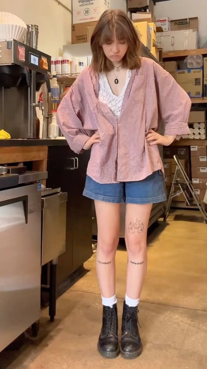 angie! (she/her) tweet media